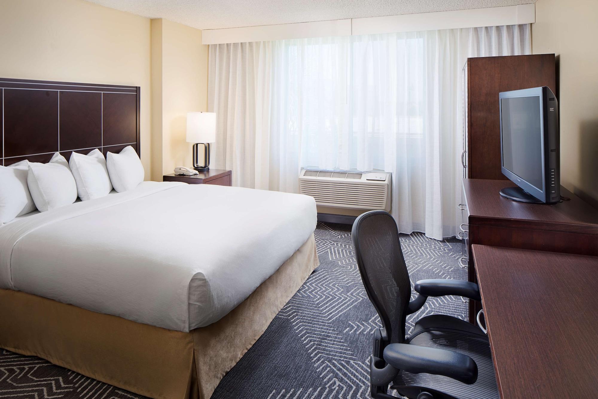 Doubletree By Hilton Los Angeles/Commerce Exteriör bild