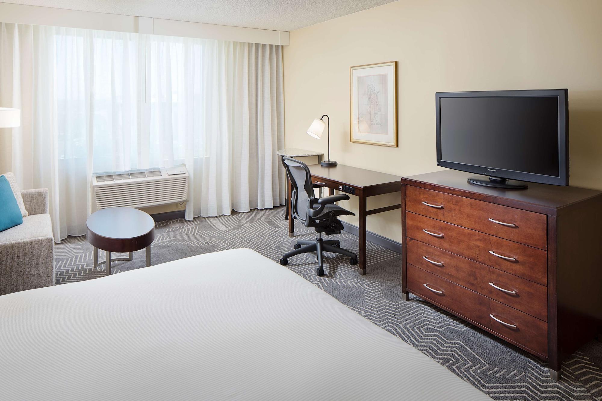 Doubletree By Hilton Los Angeles/Commerce Exteriör bild