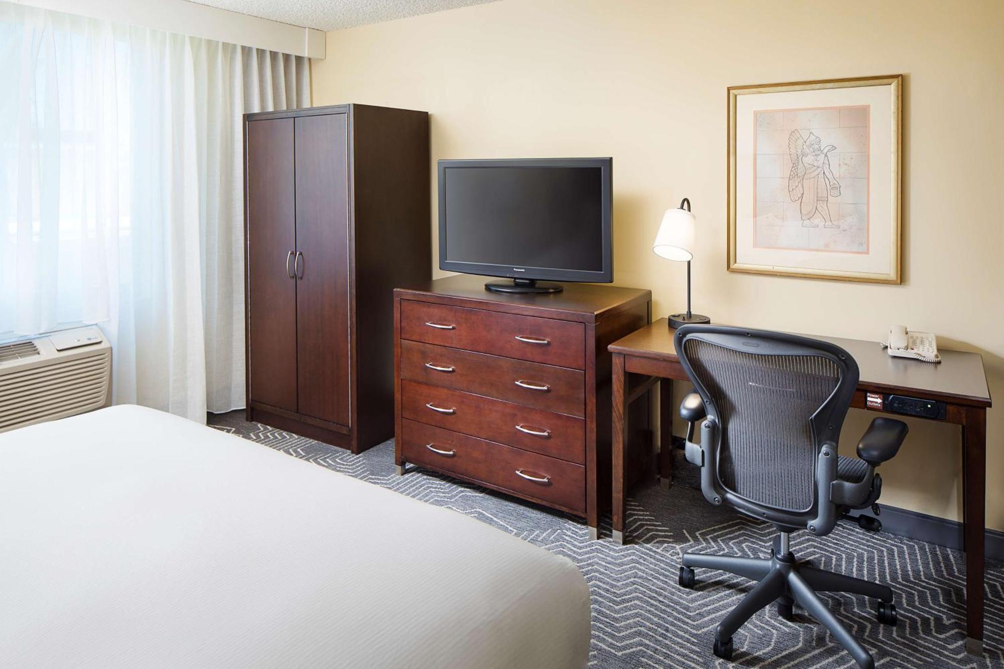 Doubletree By Hilton Los Angeles/Commerce Exteriör bild
