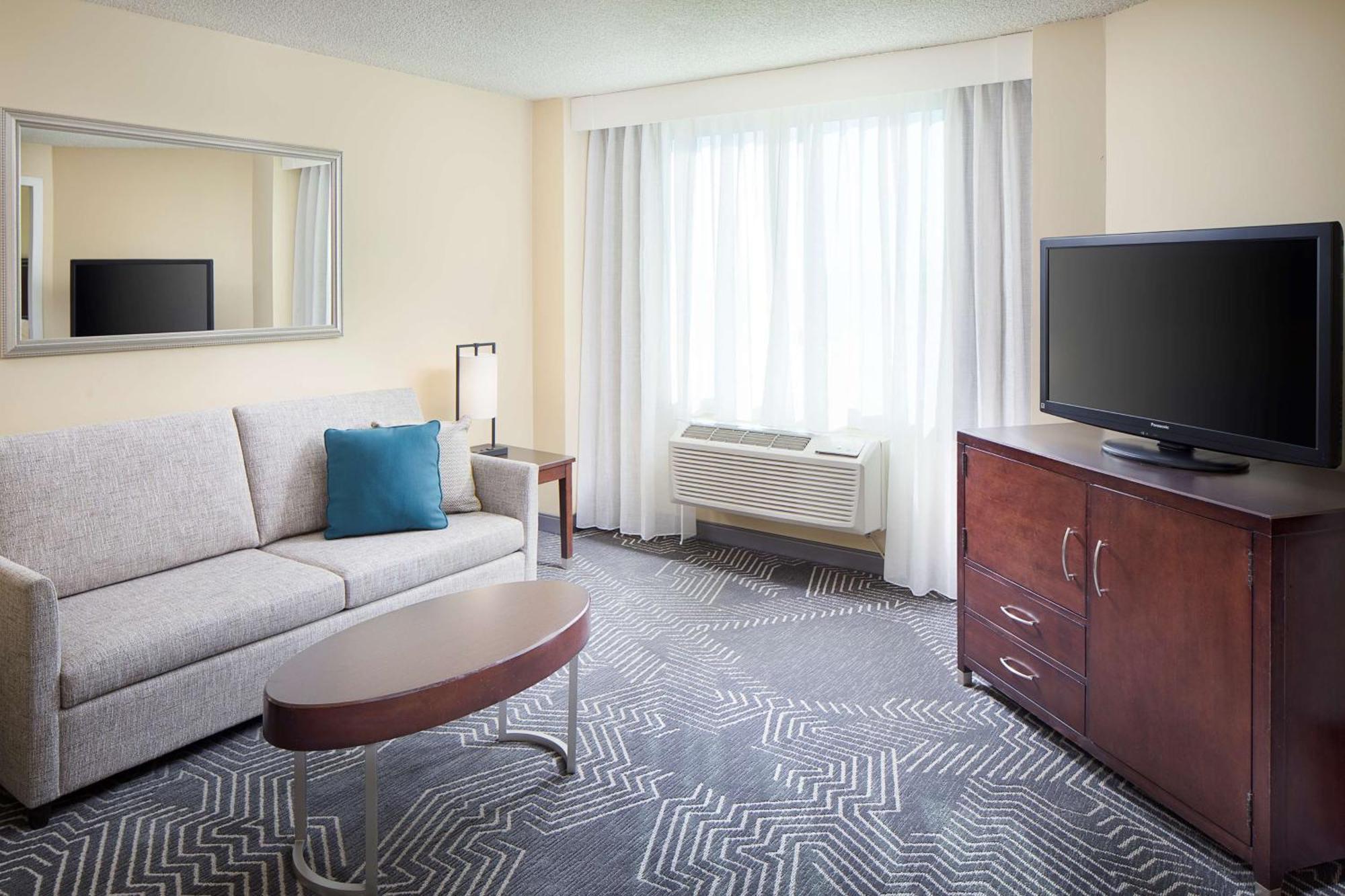 Doubletree By Hilton Los Angeles/Commerce Exteriör bild