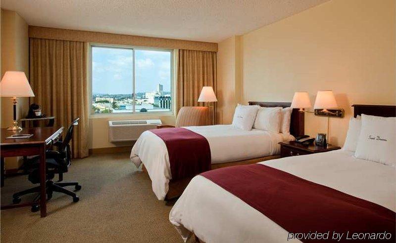Doubletree By Hilton Los Angeles/Commerce Rum bild